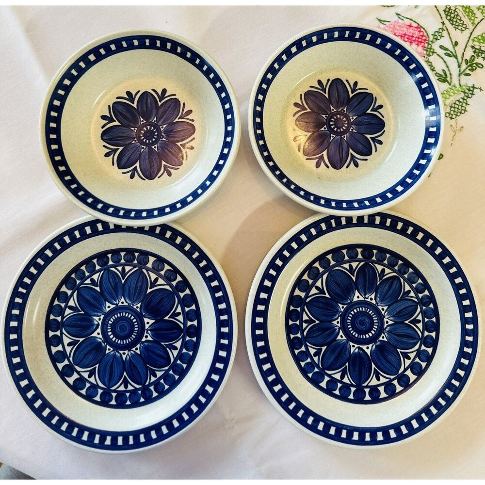 Midwinter Stonehenge DAHLIA BLUE‎ by Jessie Tait Bowl and Bread Plate Set